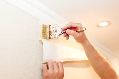 Pose de papier peint à Cléguer — revêtements muraux et toiles de verre